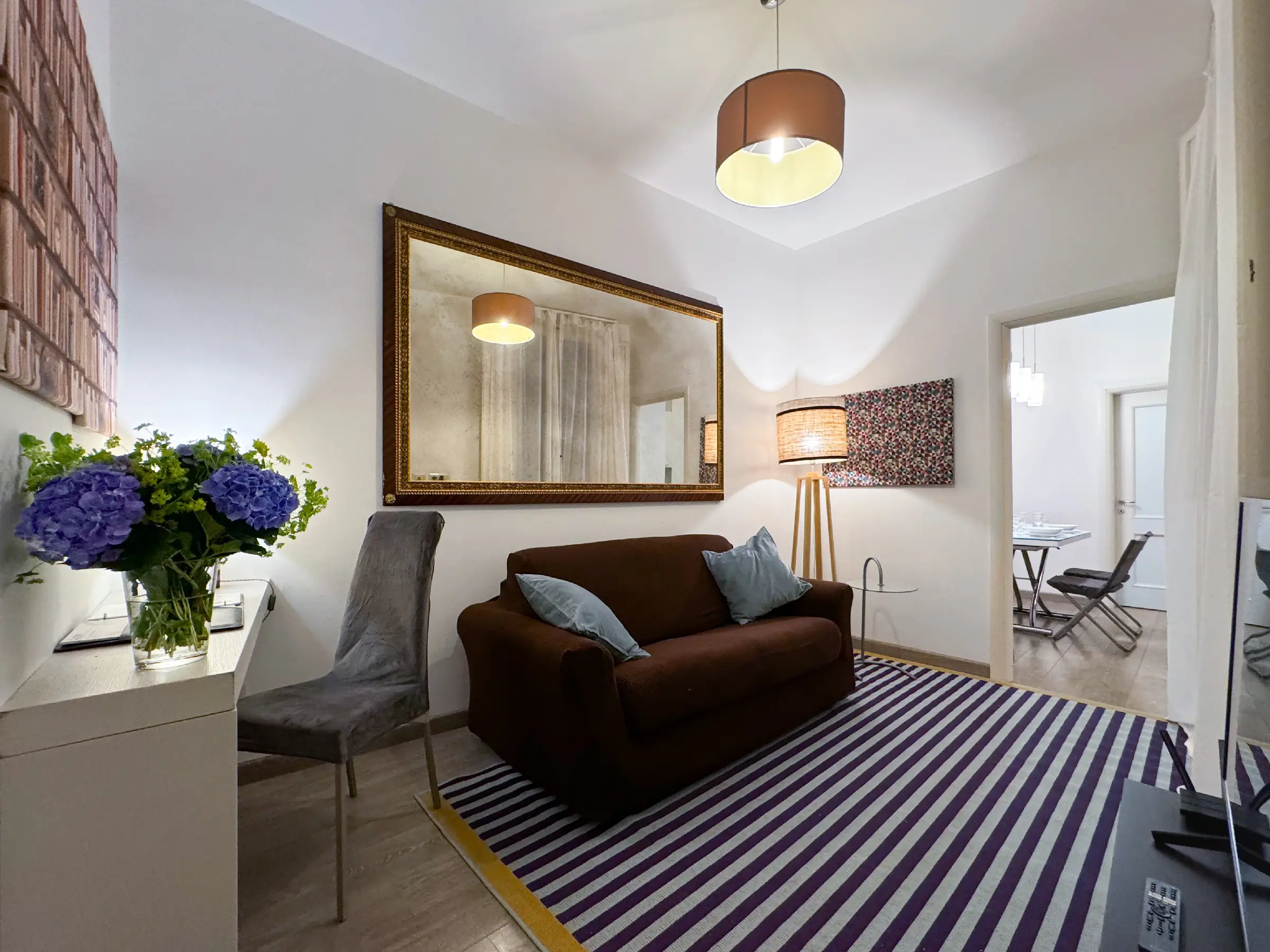Apartments and Rooms in Via Dei Banchi Vecchi Rome